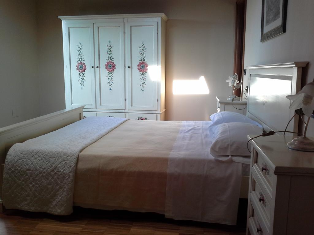 Le Stanze Sul Po Bed and Breakfast Ferrara Værelse billede